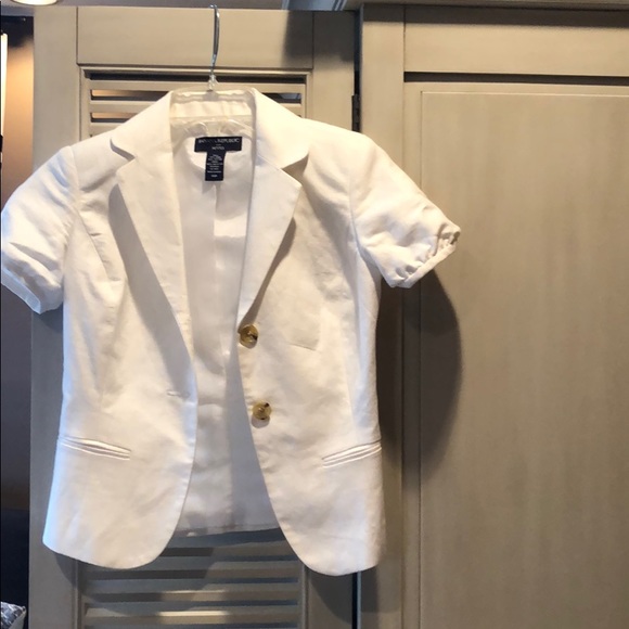 short sleeve linen blazer